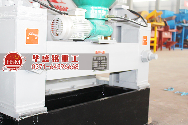 圣戈班明智選擇華盛銘對輥破碎機(jī)