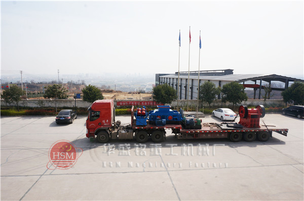 1212液壓對輥破碎機(jī)發(fā)貨西西藏普蘭縣